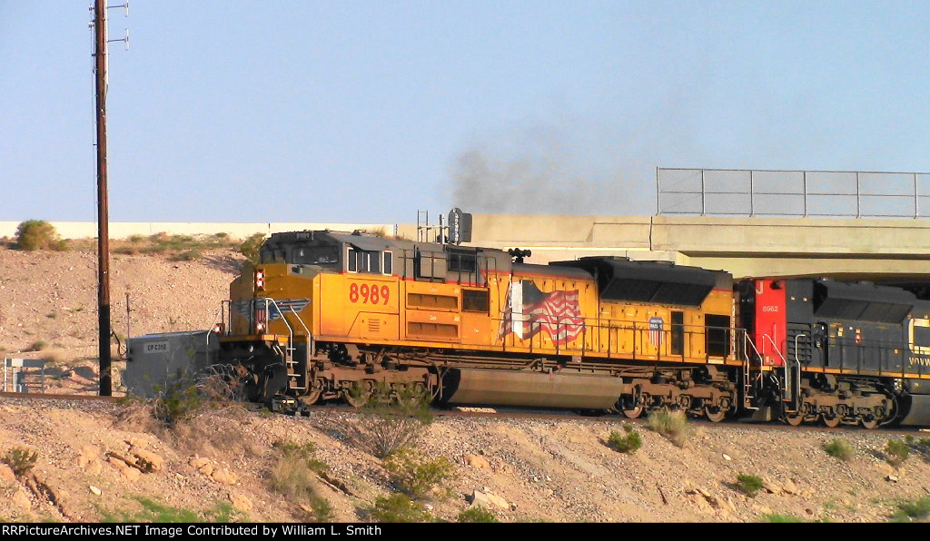 WB Unit Loaded Hooper Frt at Erie NV W-Pshr -2